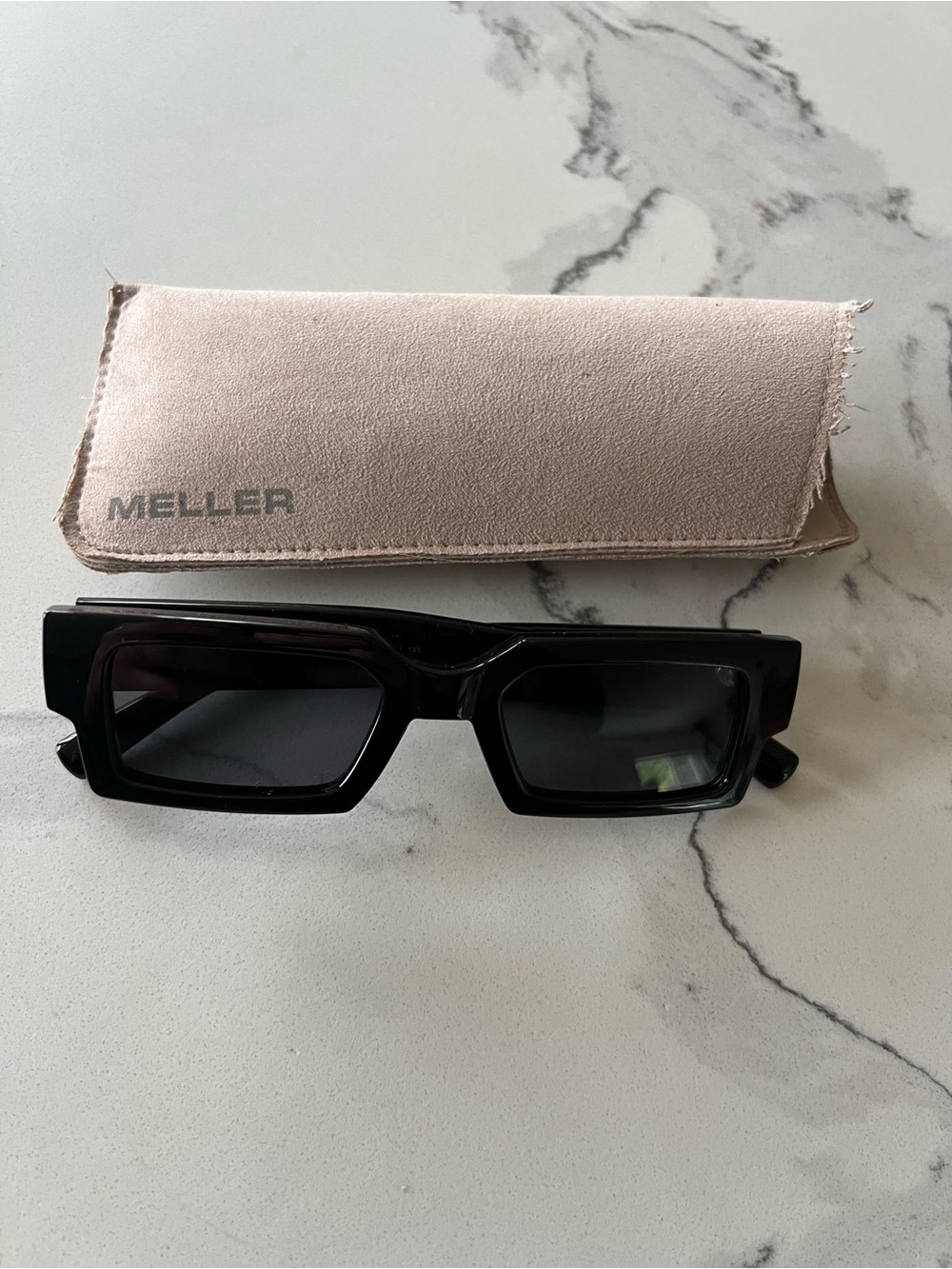 Meller Rectangular Black Sunglasses with Soft Case